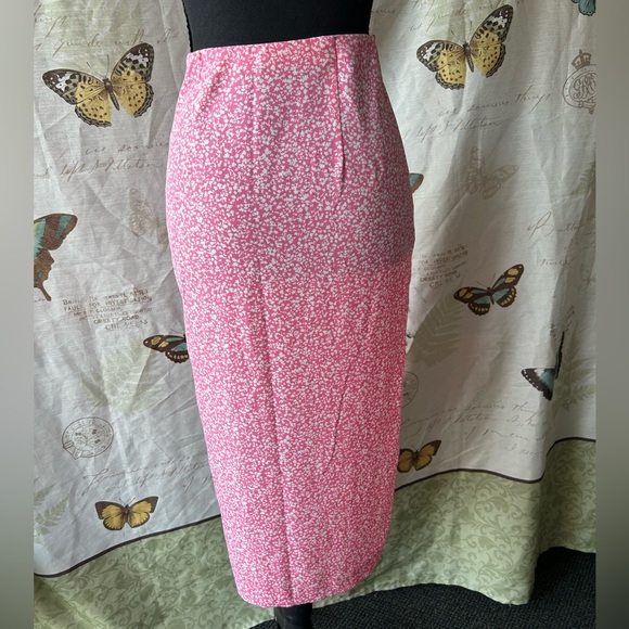 Abercrombie and fitch Women’s Pink Floral Midi Wrap Skirt - Picture 2 of 9